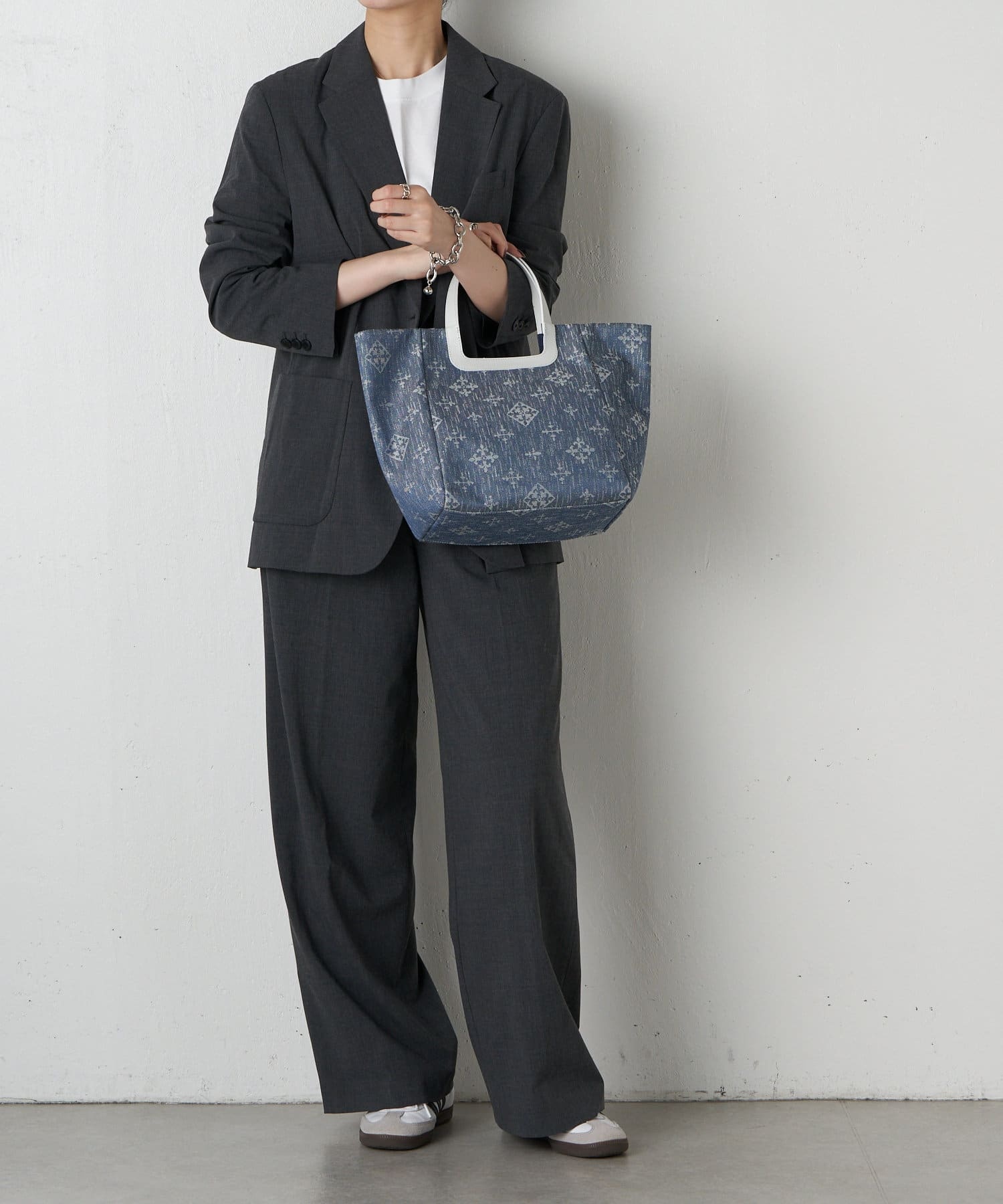 *4-6 WEEKS* (1219) LIMITED EDITION Russet [Denim jacquard] Tote bag Indigo